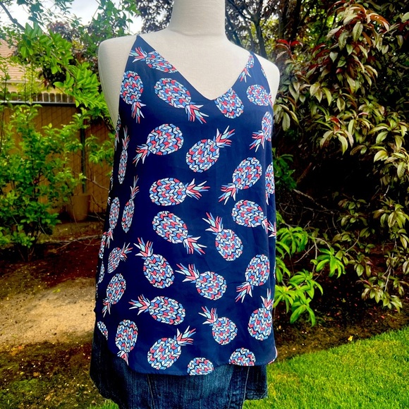 LOFT Tops - LOFT Navy Pineapple 🍍 Print Sleeveless Top